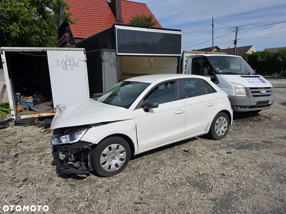 Audi A1 Sportback 1.0 TFSI ultra S tronic - 1