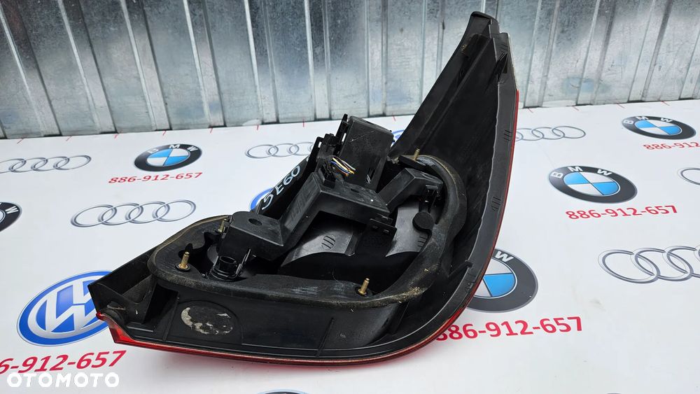 BMW 5 E60 SEDAN 2003-2007 Kompletna lampa tył lewy Lampa tylna lewa DYMIONA  6910767 EUROPA - 10