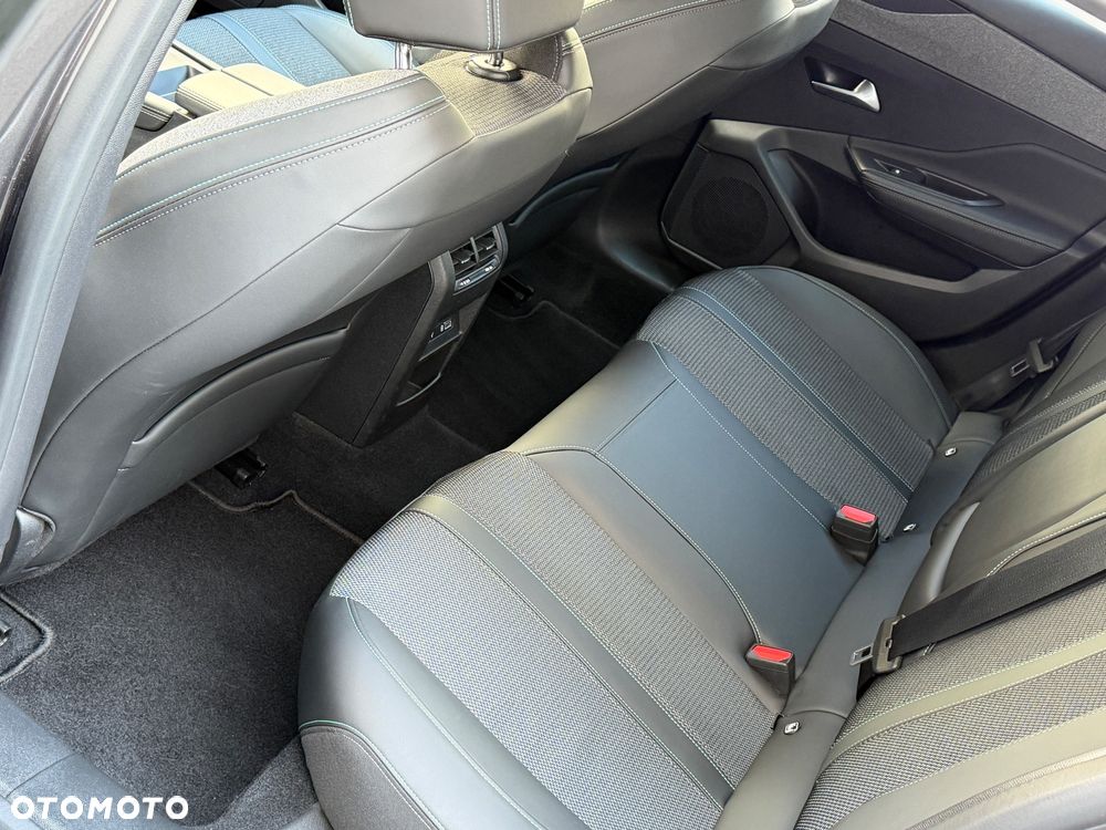 Peugeot 308 BlueHDi 130 EAT8 Allure - 5