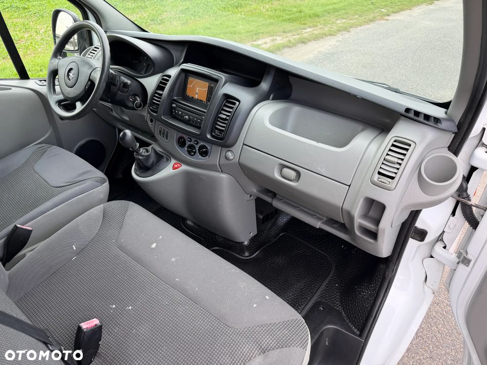 Opel Vivaro * 2.0 / 115KM * L2H1 / Long * Brygadówka / DOKA * 6 Osób * - 33