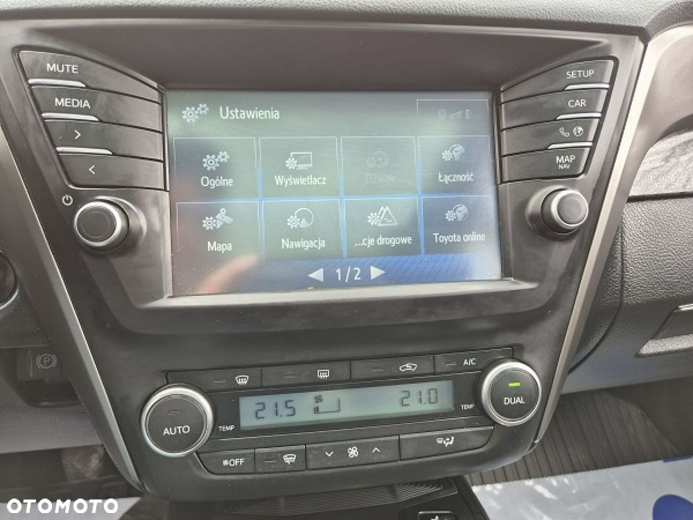 Toyota Avensis - 37