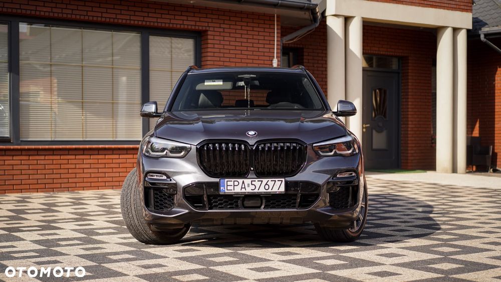 BMW X5 xDrive50i - 1