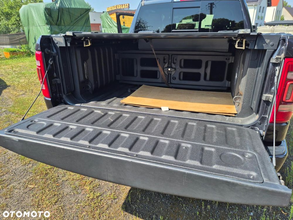 Dodge RAM 5.7 4x4 - 27