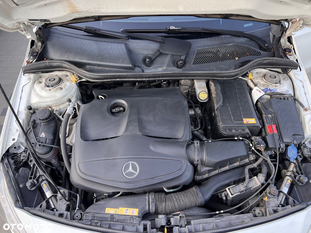 Mercedes-Benz Klasa A 180 AMG Line - 28