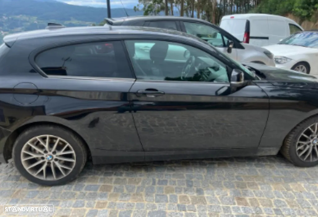 BMW 120D F21 2015 para peças - 2