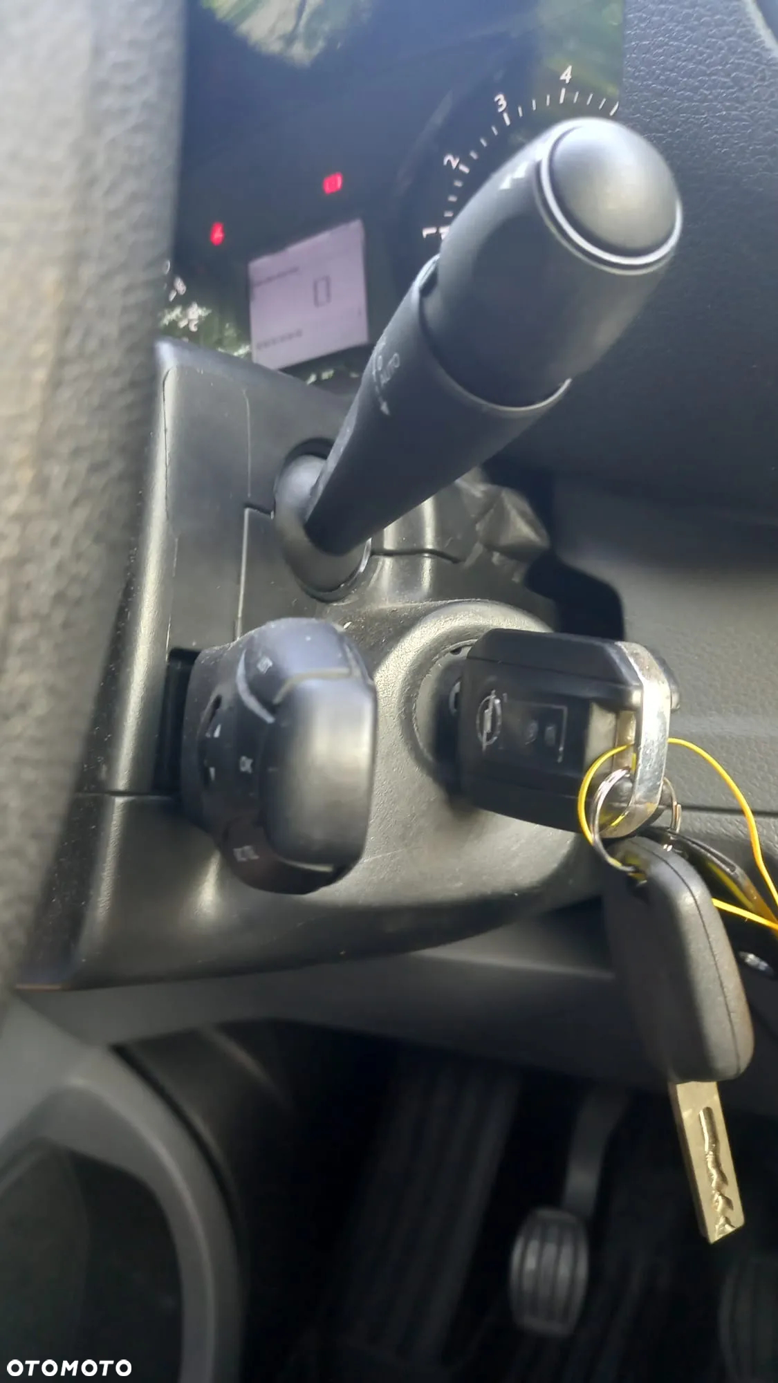 Opel Vivaro - 20