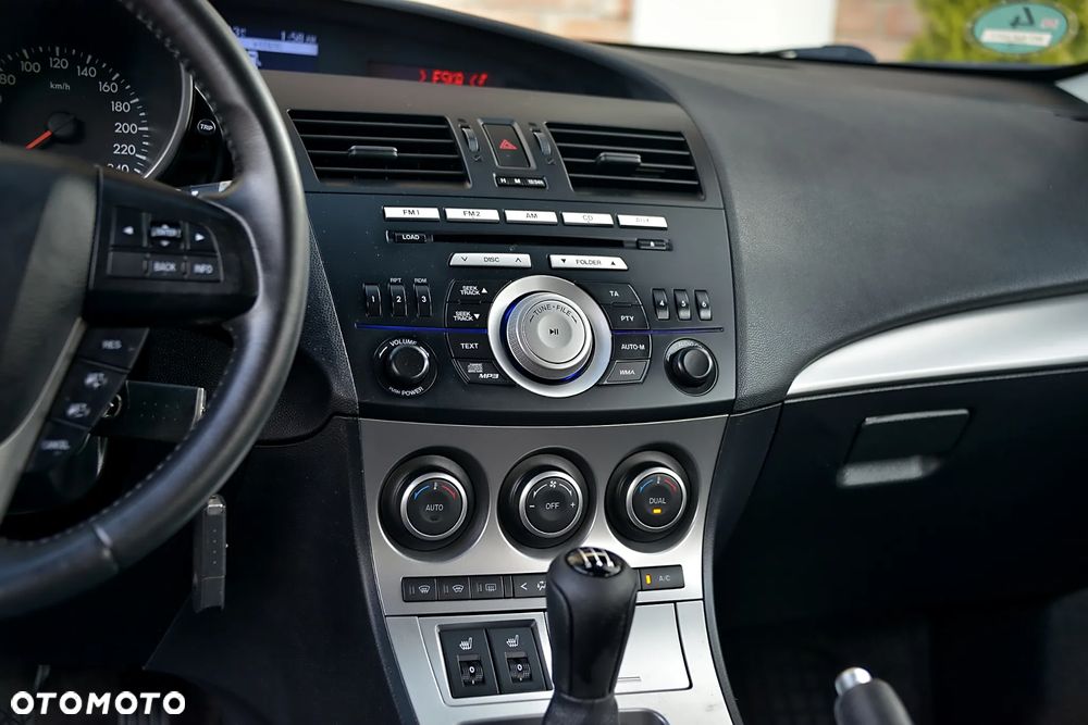 Mazda 3 1.6 Exclusive + - 33