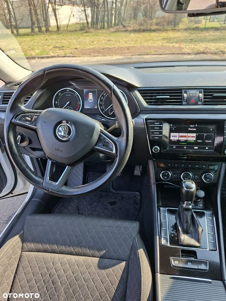 Skoda Superb 2.0 TDI Style DSG - 6