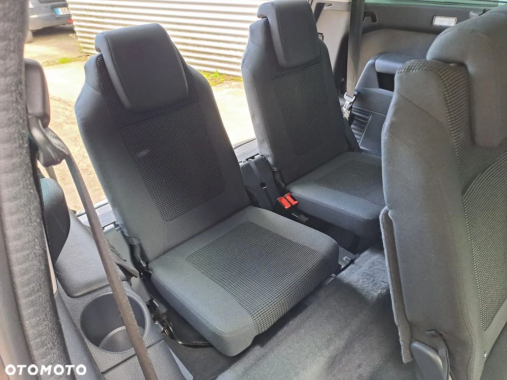 Peugeot 5008 HDI 160 Automatik Active - 6