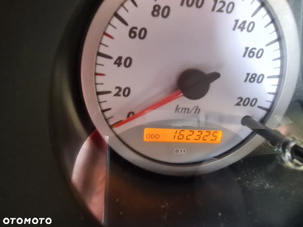 Toyota RAV4 2.0 D-4D 4x4 - 11