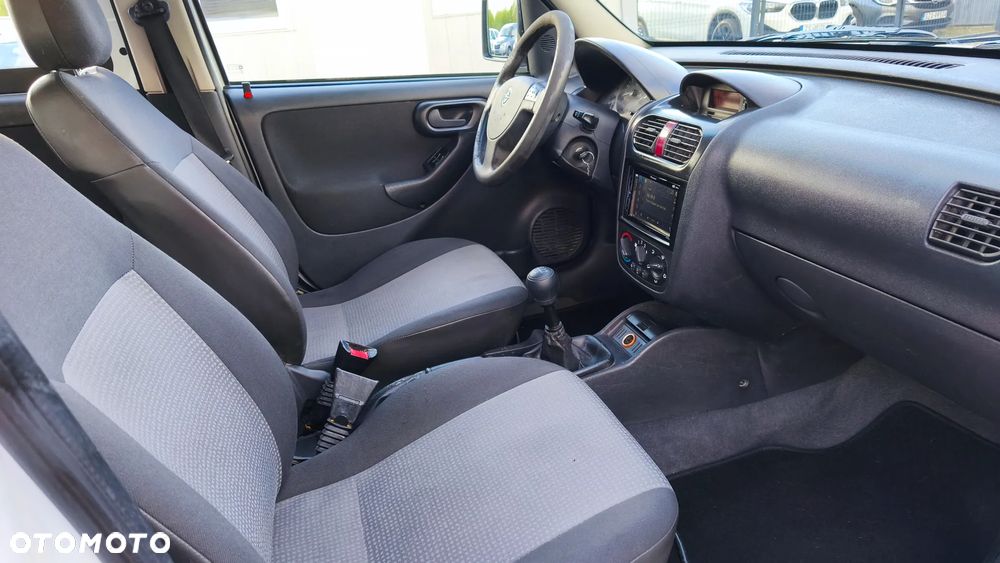 Opel Combo - 26