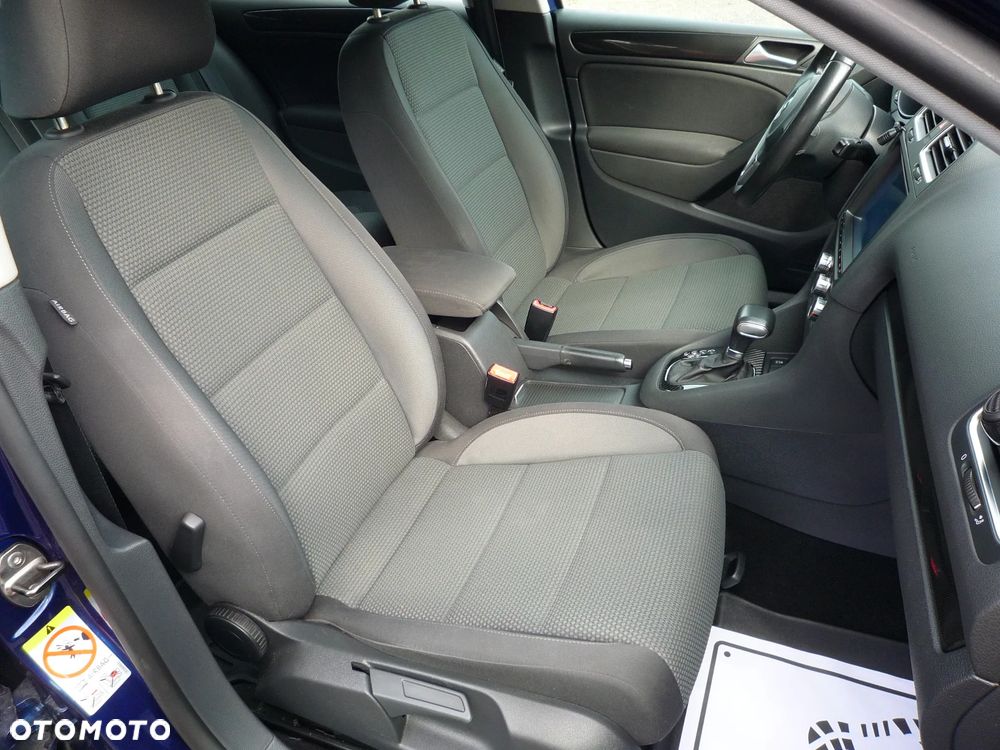 Volkswagen Golf 2.0 TDI Comfortline DSG - 26