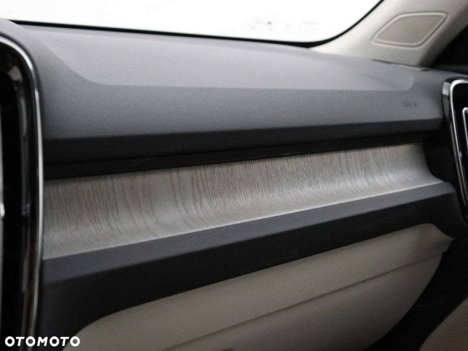 Volvo XC 40 - 19