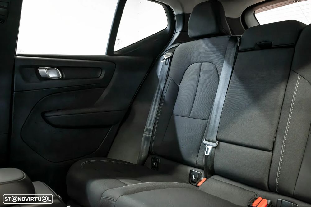 Volvo XC 40 - 21