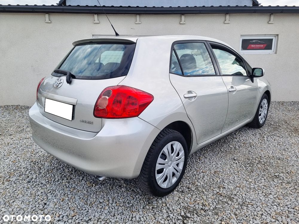 Toyota Auris 2.0 D-4D Premium + - 3