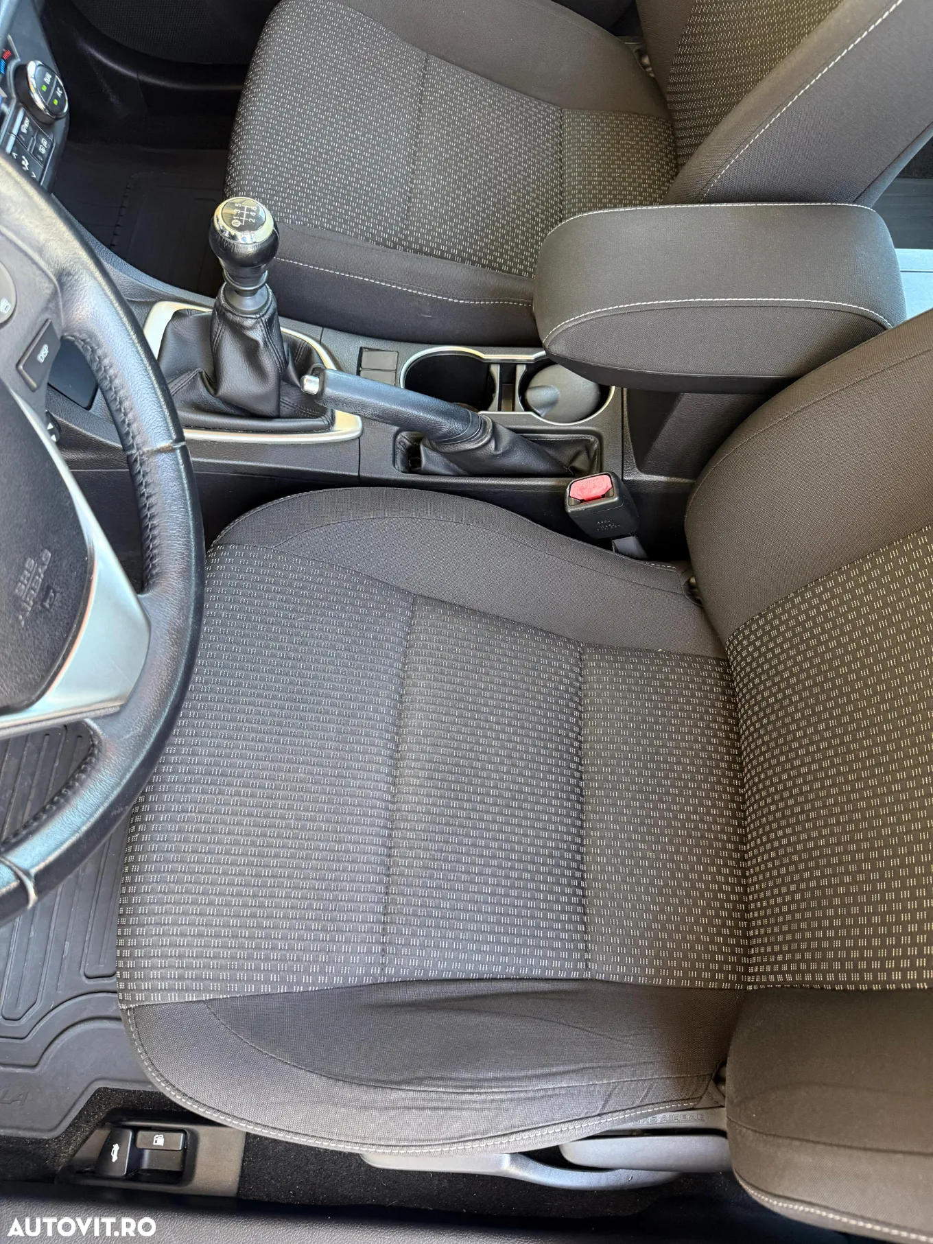 Toyota Corolla 1.6 Luna - 14