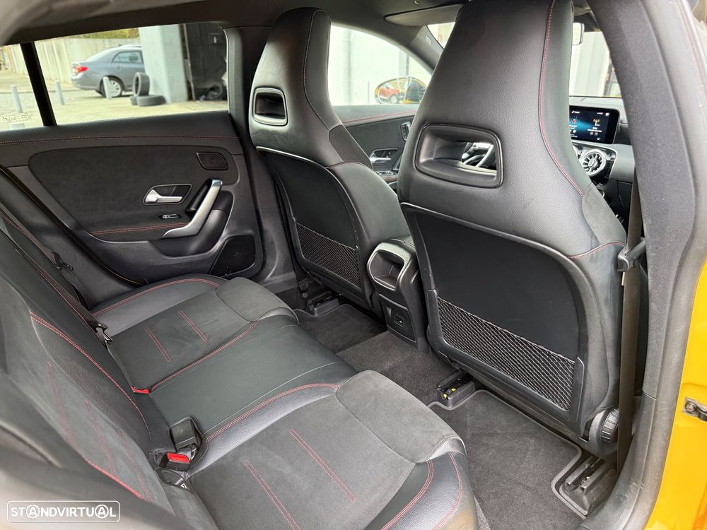 Mercedes-Benz CLA 250 e AMG Line - 16