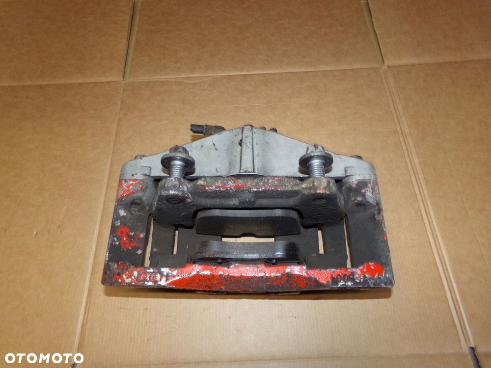 ZACISK HAMULCOWY PRAWY PRZÓD PRZEDNI SAAB 93 2.0 T - 4