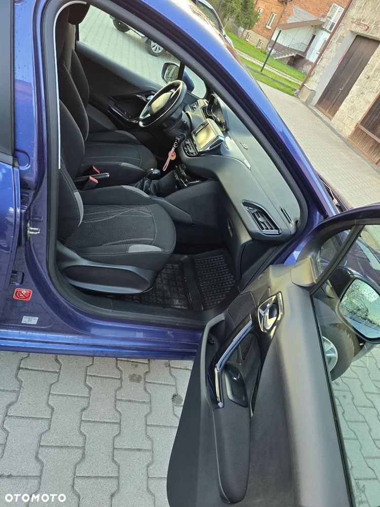 Peugeot 208 1.2 PureTech Active - 10