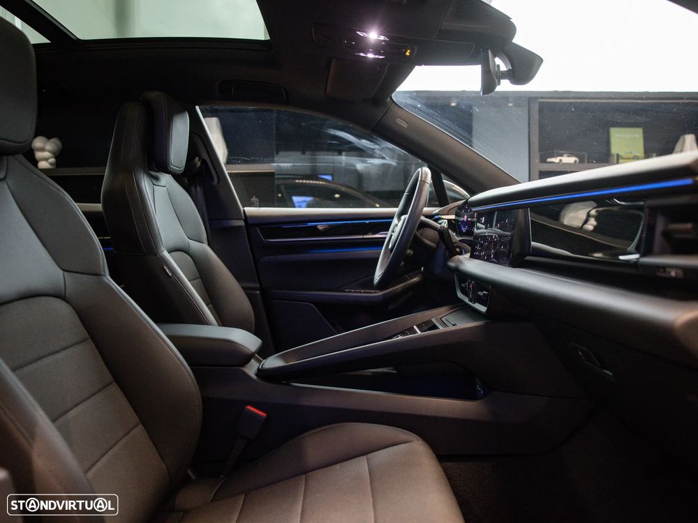 Porsche Macan Electric 4 - 35