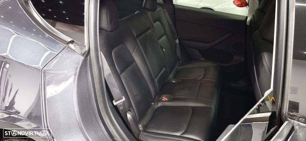 Tesla Model Y Long Range Tração Integral - 36