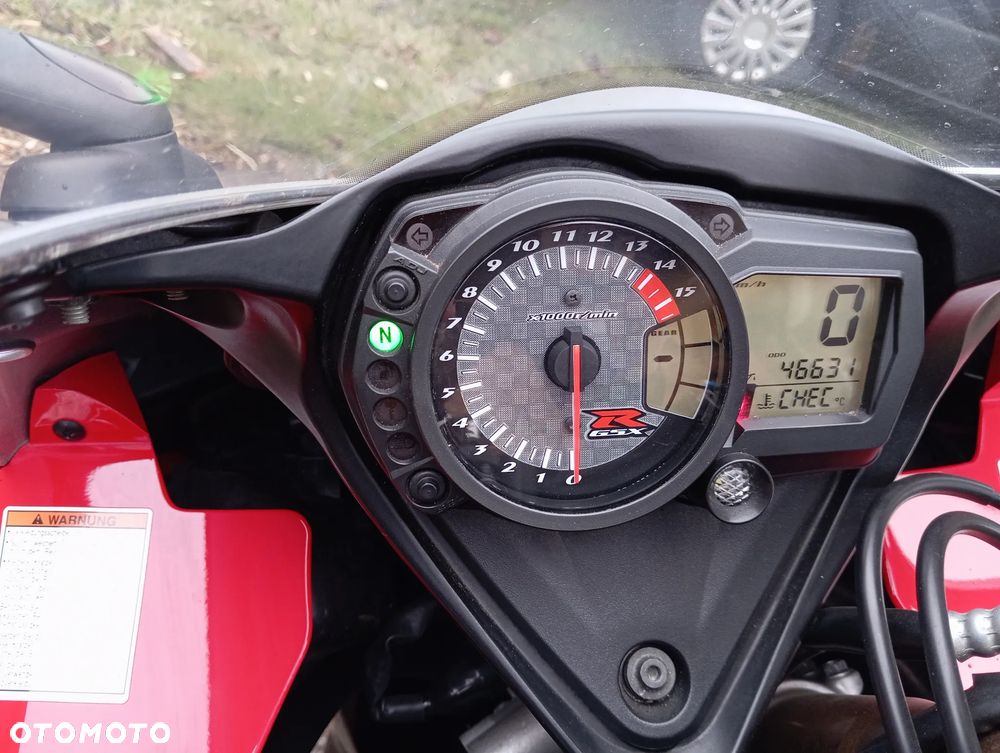 Suzuki GSX-R - 4