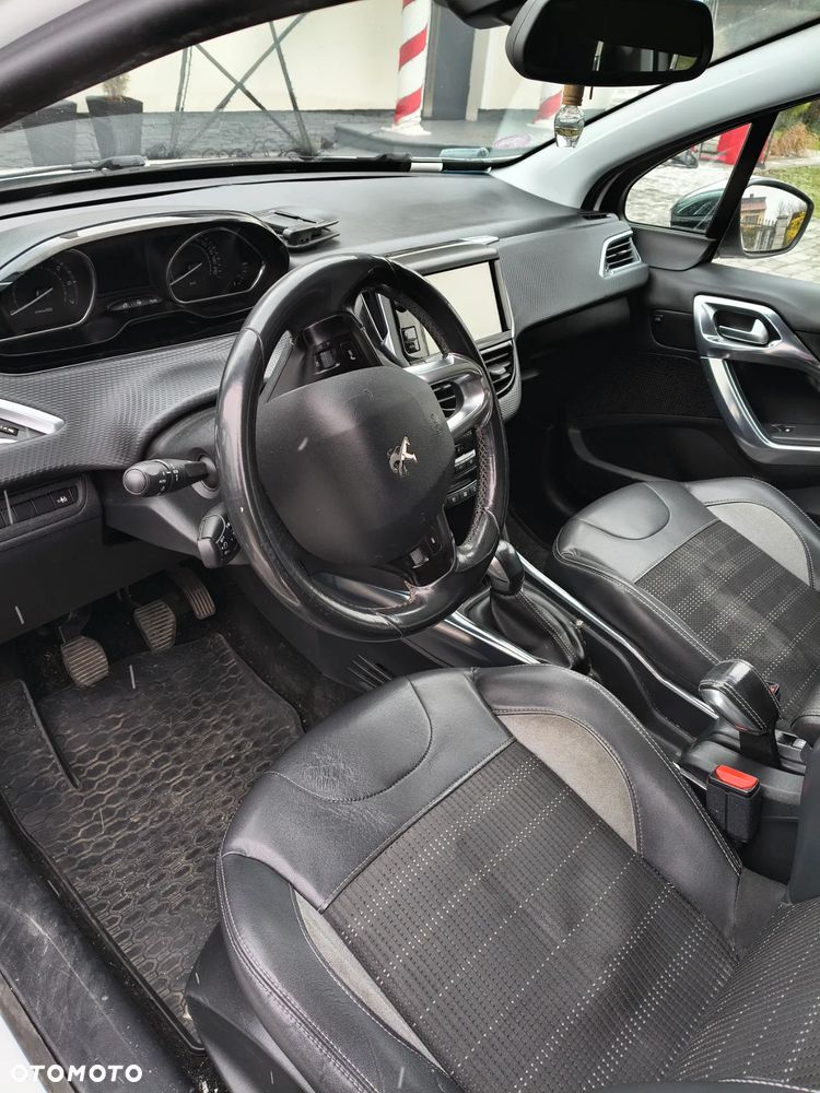 Peugeot 2008 120 VTI Allure - 5