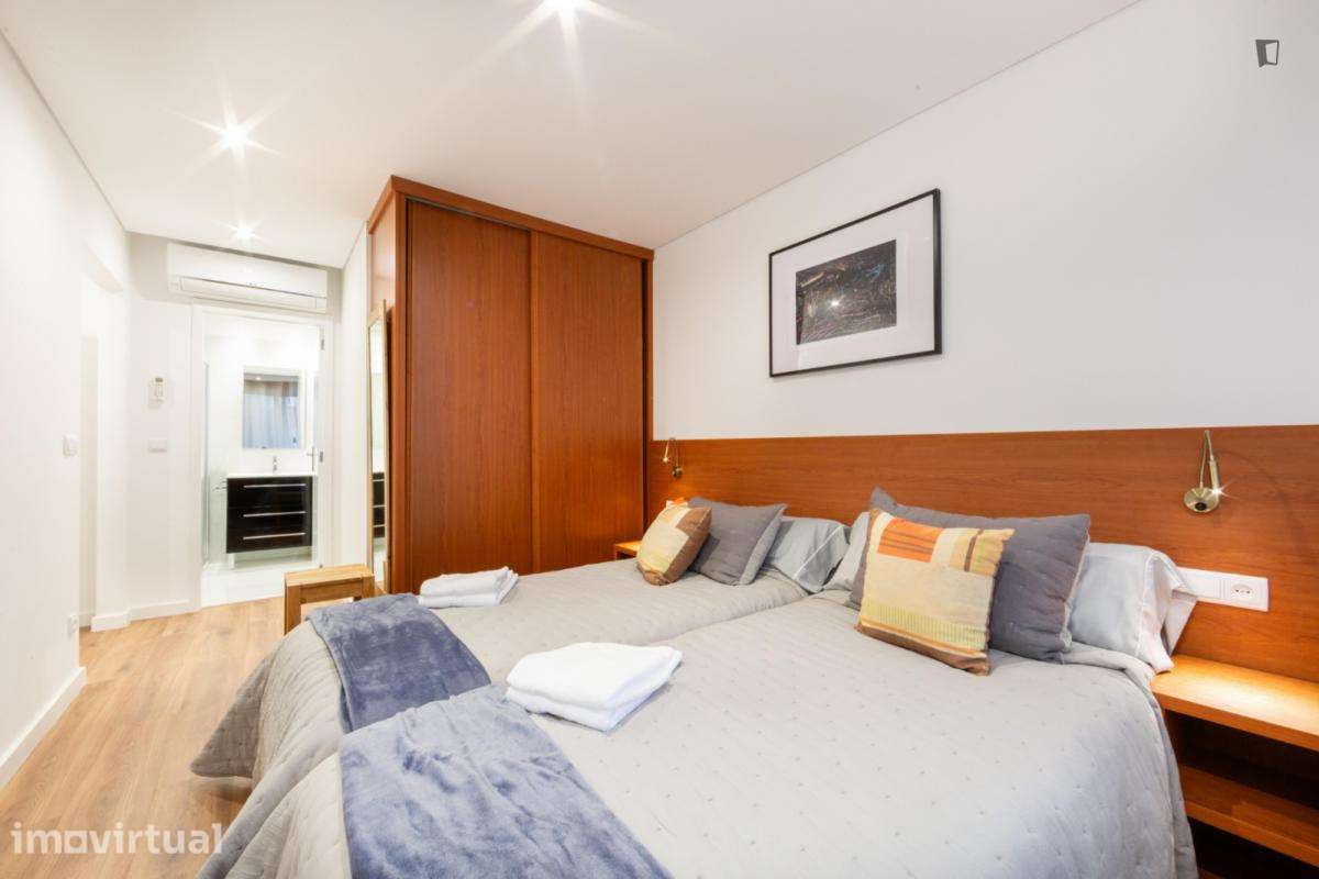 Quarto - localizado em Maia Porto - Grande imagem: 2/25