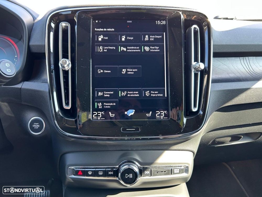 Volvo XC 40 1.5 T4 PHEV Plus Dark - 17