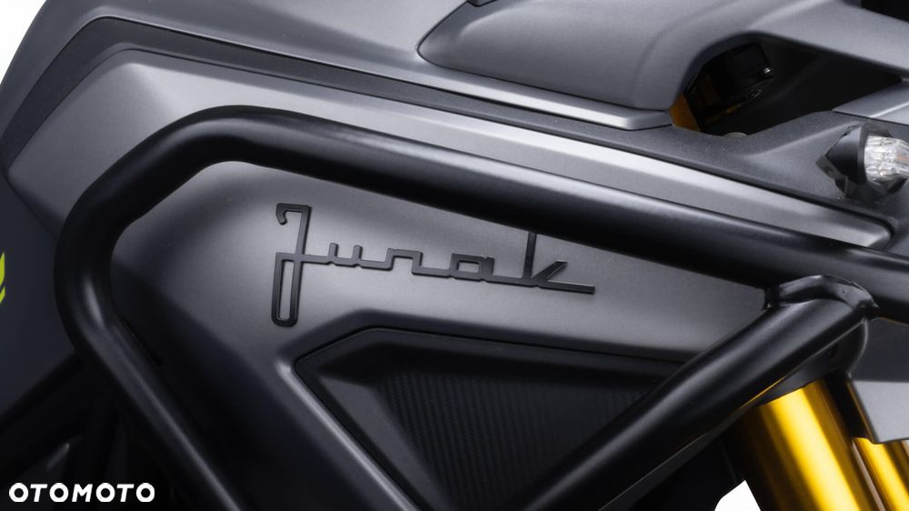 Junak Inny - 6