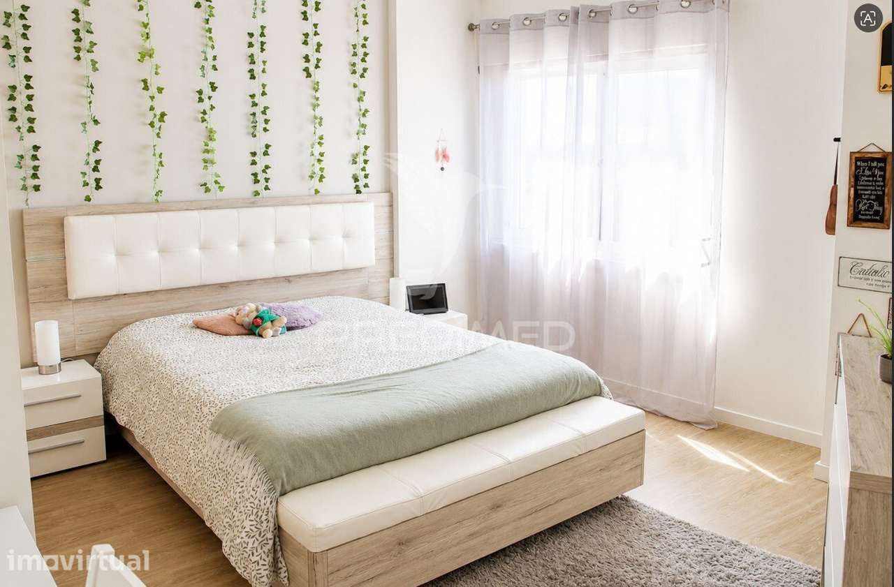 Apartamento T3 Santa Marta do Pinhal - Grande imagem: 3/21