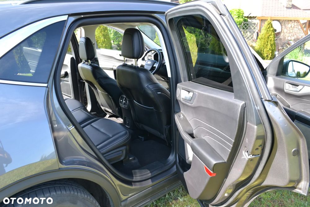 Ford Kuga 2.5 FHEV AWD Titanium - 13