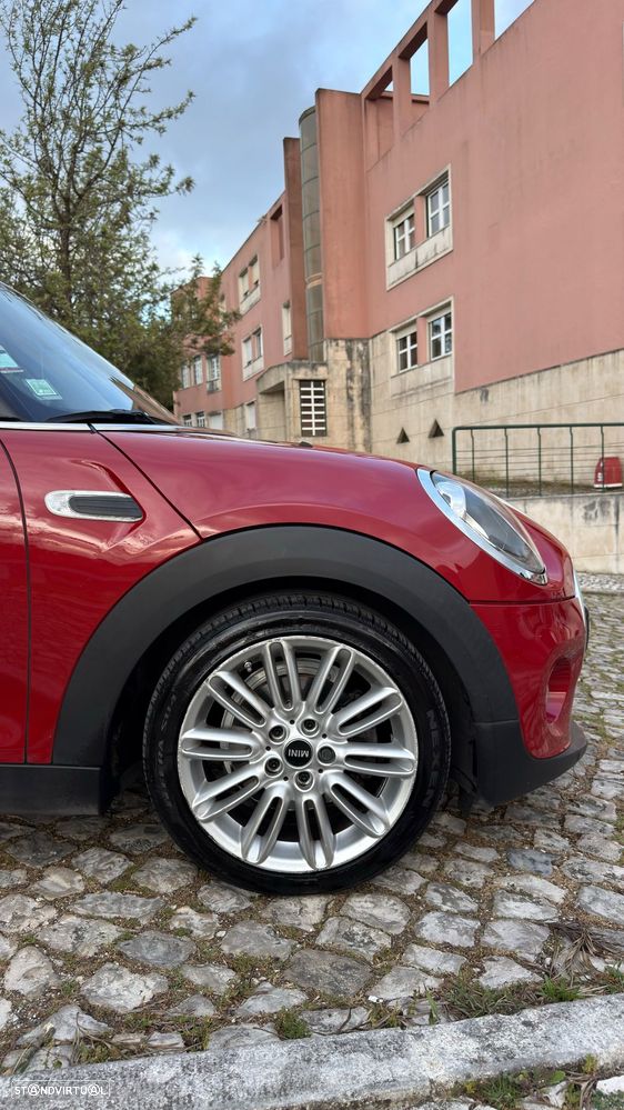MINI 5 Portas Cooper D Auto - 8