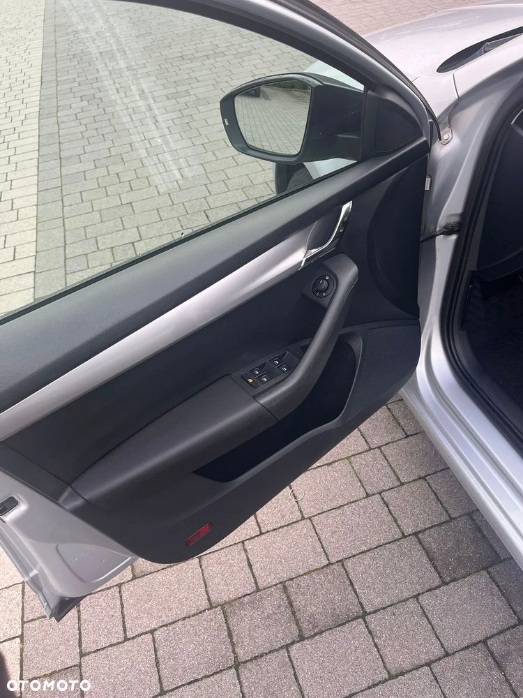 Skoda Octavia 1.2 TSI Ambition - 8