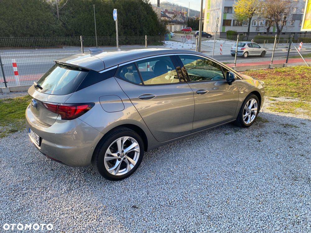 Opel Astra 1.4 Turbo Innovation - 11