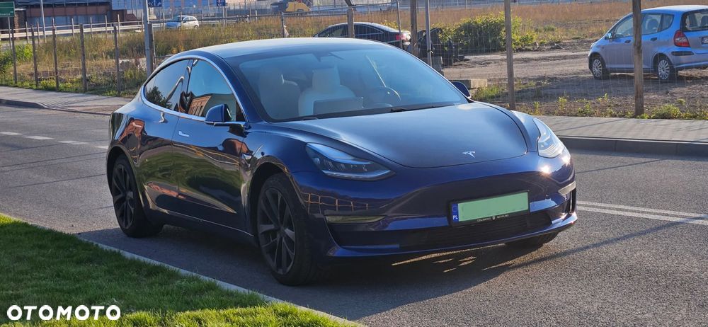 Tesla Model 3 - 6