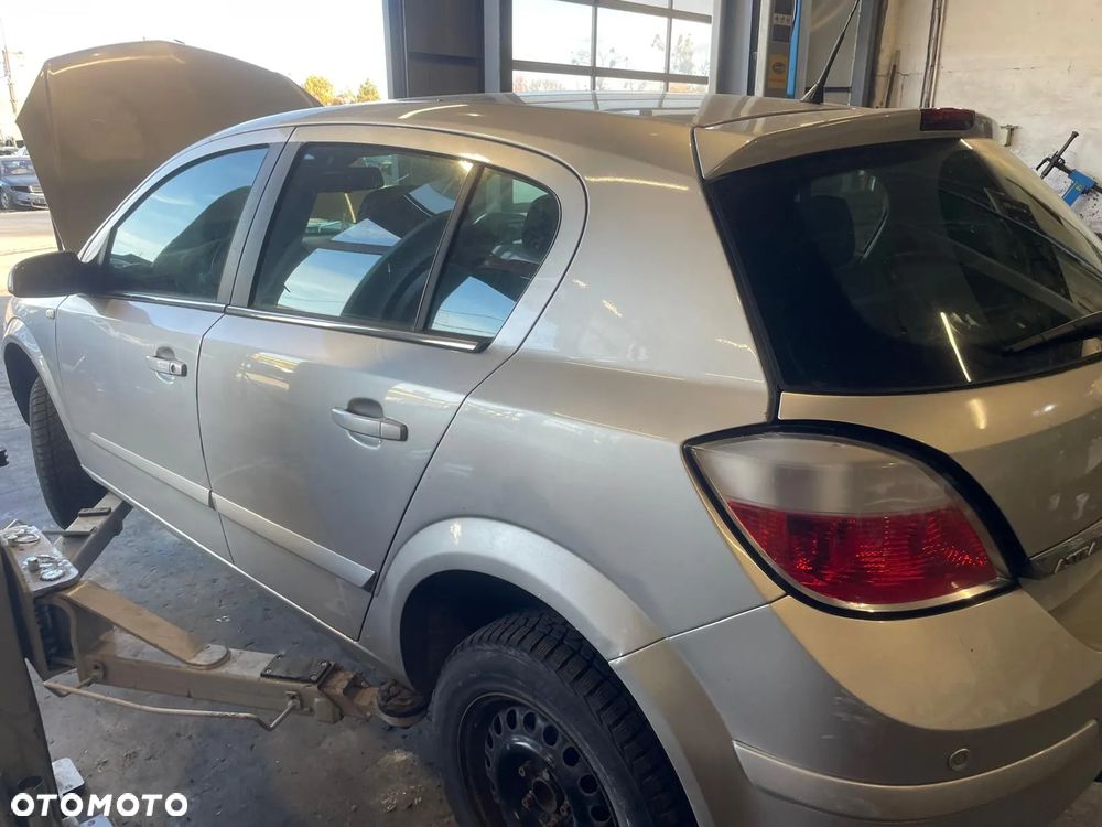 Opel Astra H NA CZĘŚCI!!! - 4