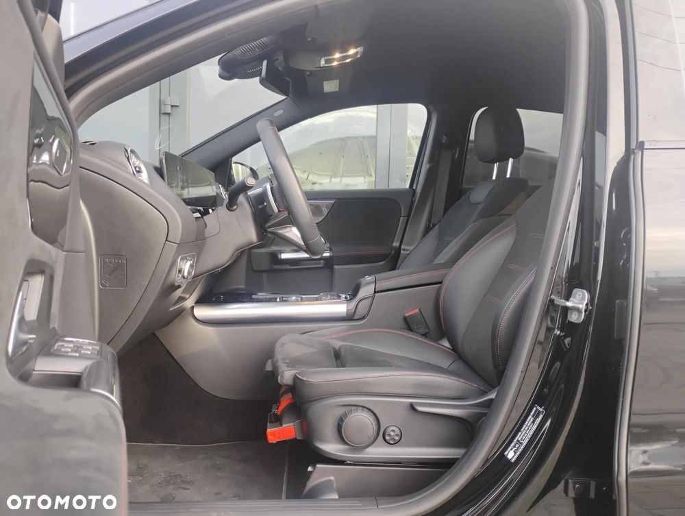 Mercedes-Benz GLA 200 mHEV AMG Line 7G-DCT - 11