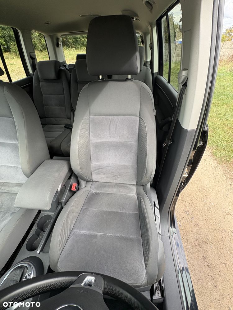 Volkswagen Touran 2.0 TDI DPF DSG Highline - 30