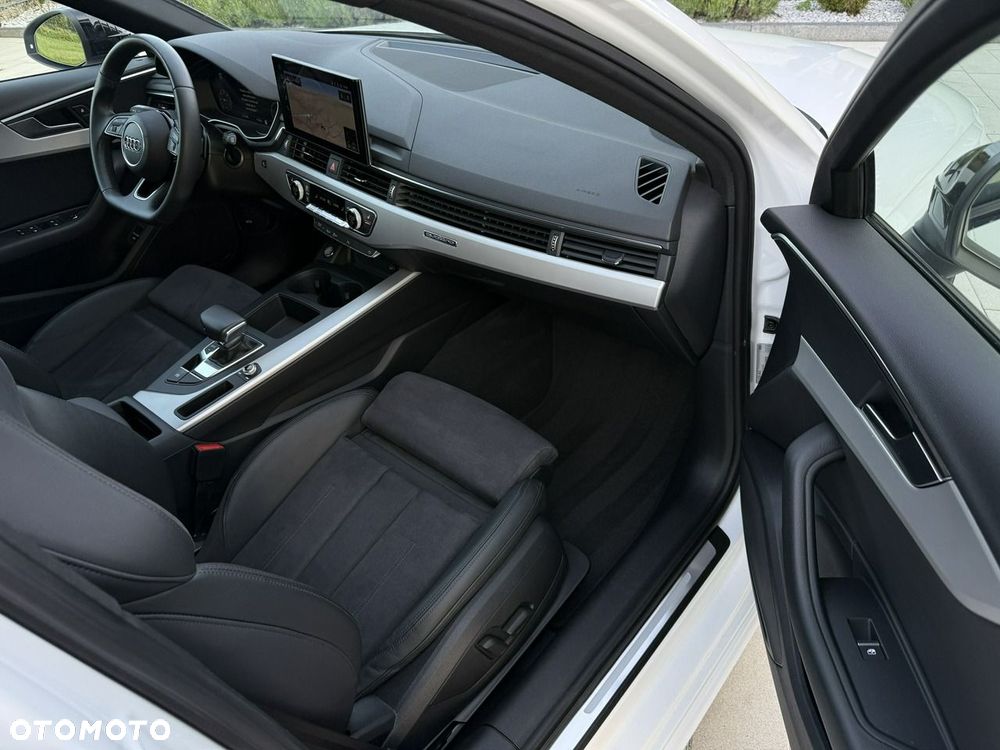 Audi A4 Avant 40 TDI quattro S tronic advanced - 36