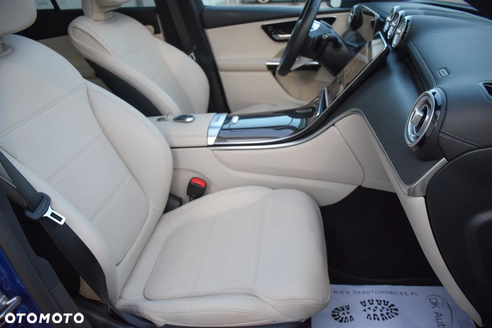 Mercedes-Benz GLC 200 4Matic 9G-TRONIC Avantgarde Advanced - 26