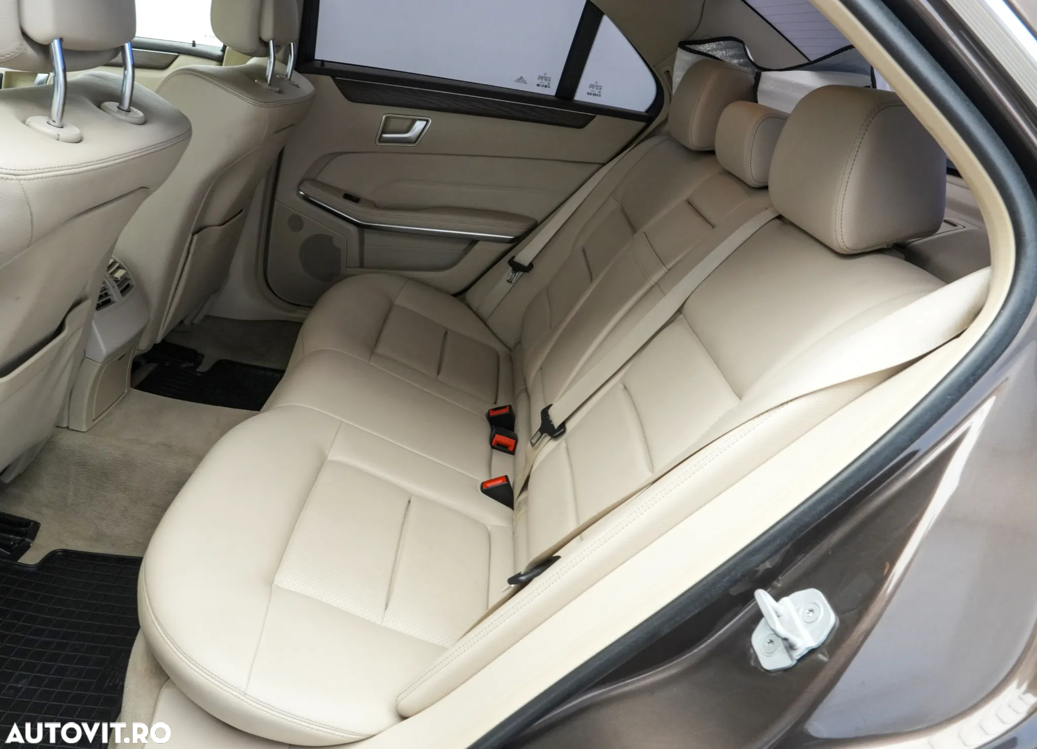 Mercedes-Benz E 220 CDI BlueEfficiency Aut. - 13