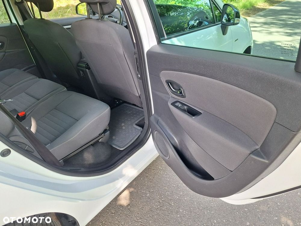 Renault Scenic - 18