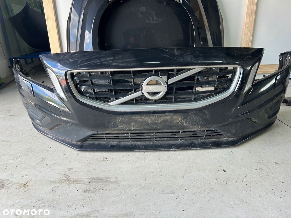 Volvo S60  s-60 PRZÓD KOMPLETNY zderzak maska błotnik pas górny belka v60 2012r - 2