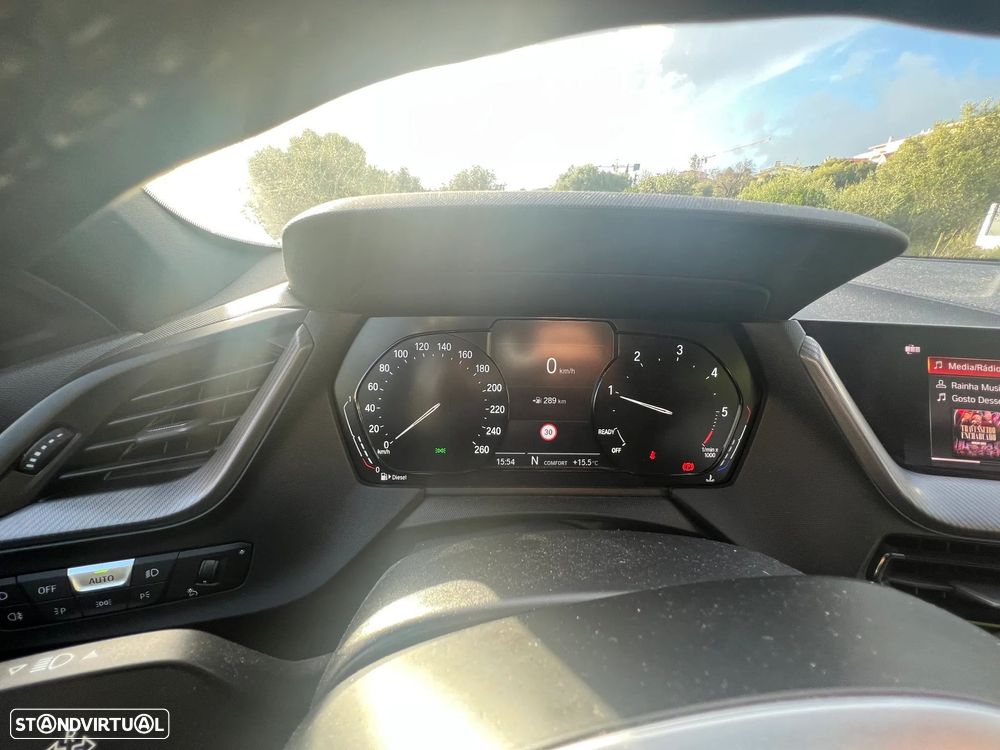 BMW 116 d Pack Desportivo M - 10