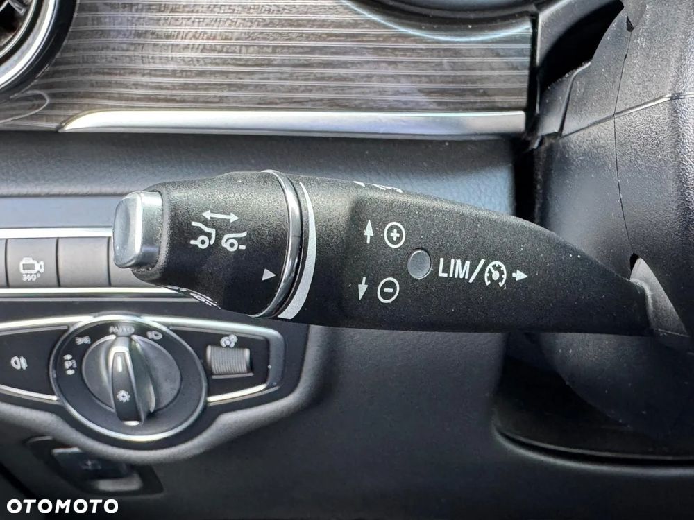 Mercedes-Benz Klasa V 250 d Avantgarde 9G-Tronic (d³ugi) - 19