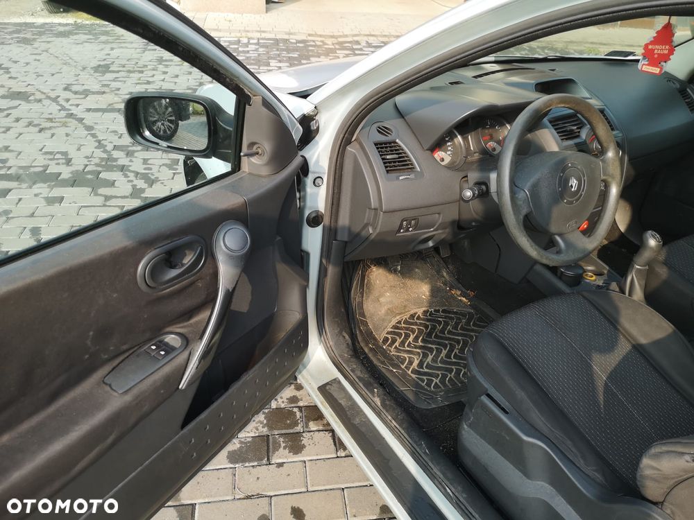 Renault Megane 1.5 dCi Pack Authentique - 23