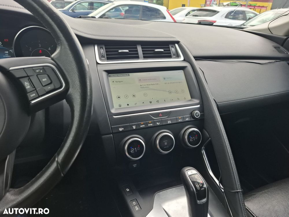Jaguar E-Pace - 9