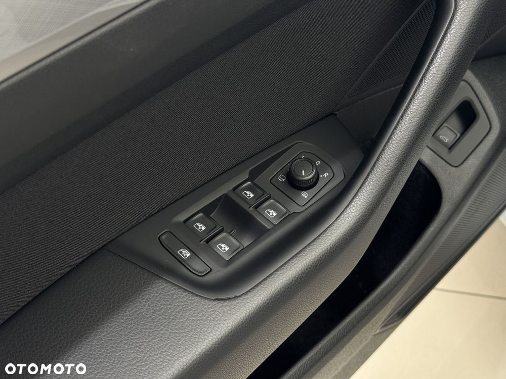 Volkswagen Passat - 20