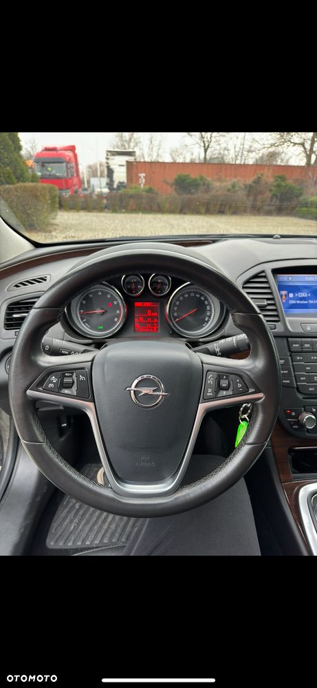 Opel Insignia 2.0 Turbo Sports Tourer 4x4 Automatik - 21